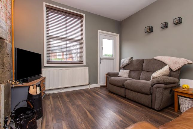 3, Windmill Lane, Leeds photo 4