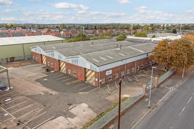 Light industrial to let in Fordhouse Road, Wolverhampton