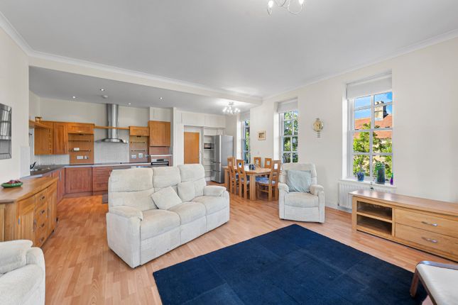 3, Jill Kilner Drive, Ilkley photo 4