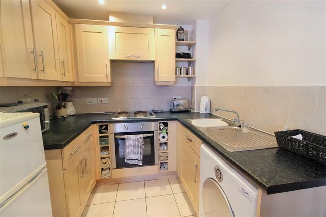 Flat for sale in Edison Way, Arnold, Nottingham