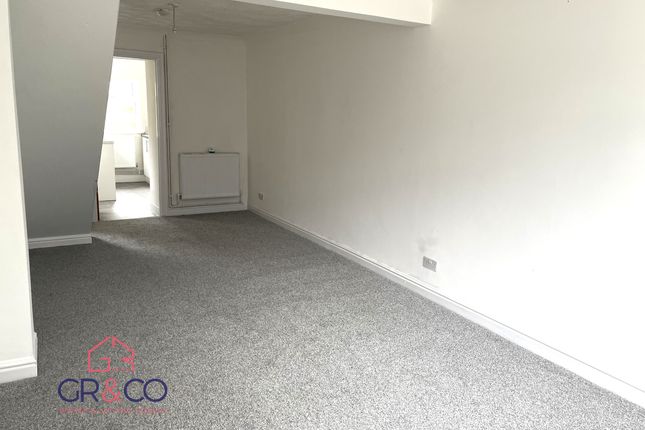 17 Lower Salisbury Street, Tredegar photo 2