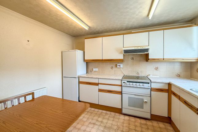 48, Holmfirth Road, Holmfirth photo 4