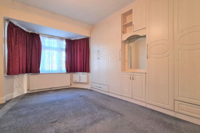 221 Wellington Road South, Hounslow photo 4