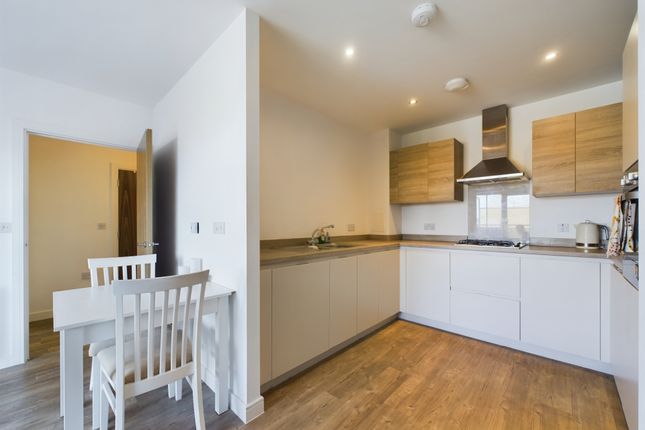 Flat for sale in Sackett Road, Barking