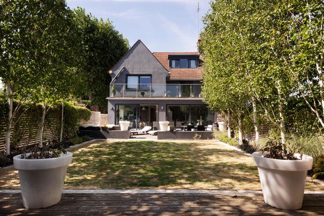 Thumbnail Property for sale in Hocroft Avenue, The Hocrofts
