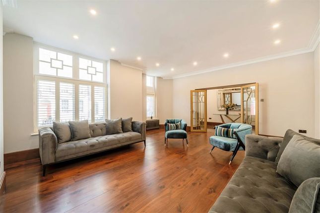 12, Montagu Mansions, London photo 3