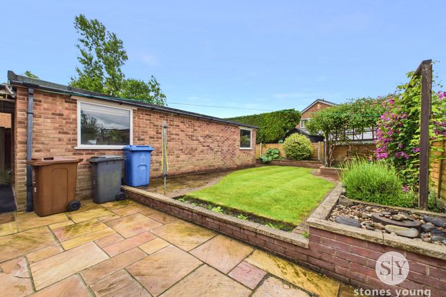 12 Elm Close, Blackburn photo 4