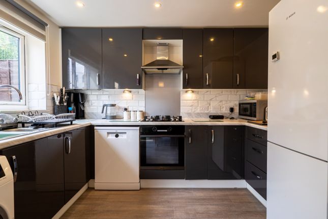 7, Mottram Road, Gravesend photo 4