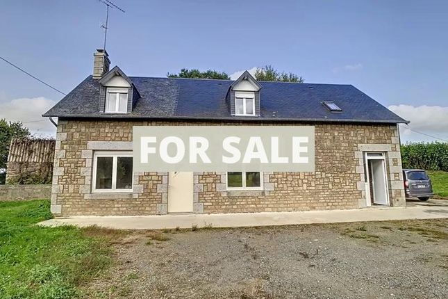 Detached house for sale in Les Loges-Marchis, Basse-Normandie, 50600, France
