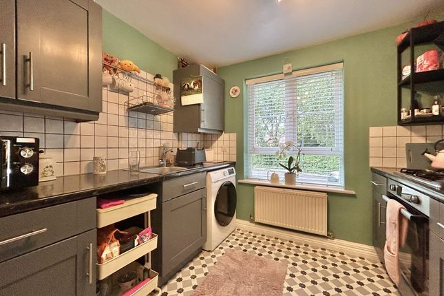 27, Tithe Court, Yeovil photo 4