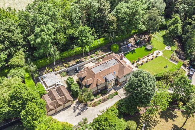 Thumbnail Detached house for sale in Vineyards Road, Northaw, Potters Bar, Hertfordshire