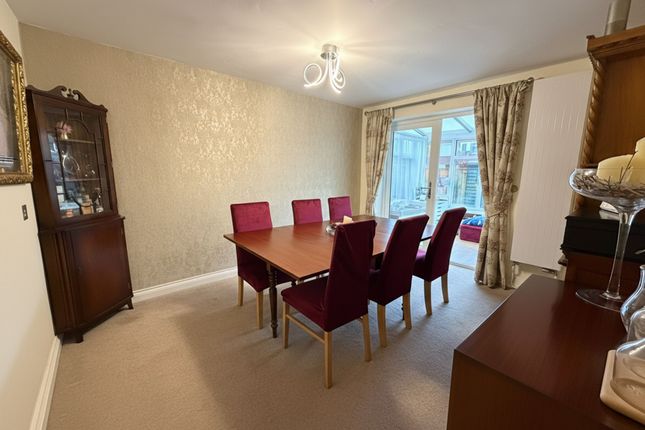 15 Burgin Close, Grantham photo 4