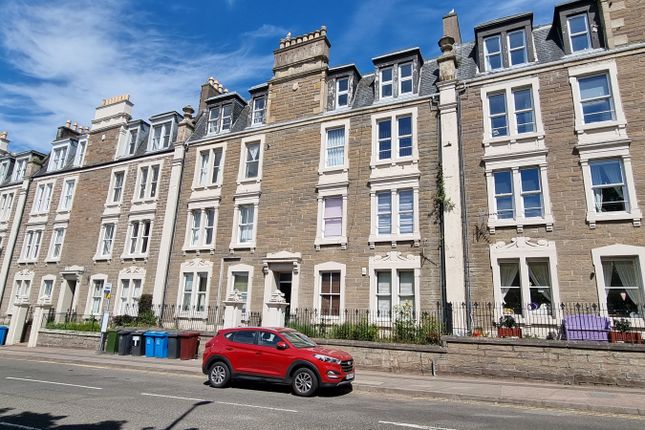 Thumbnail Flat for sale in Hawkhill, Dundee