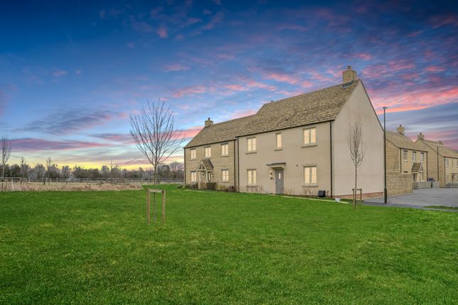 Thumbnail Detached house for sale in Dearnley Close, Tetbury, Gloucestershire