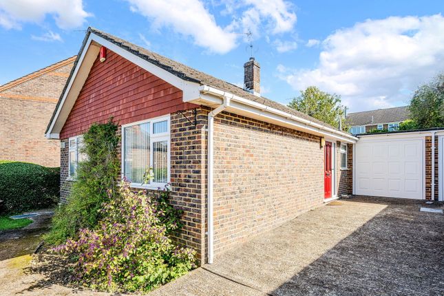 2-bed house on Heatherbell, The Platt, Lingfield, £400,000