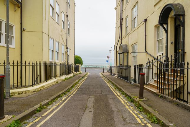 Flat 6, 45, Marine Parade, Brighton photo 3