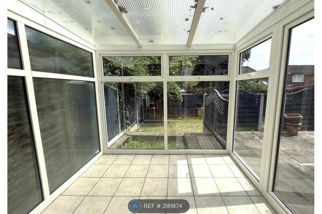 Woodthorne Close, Rugeley photo 3