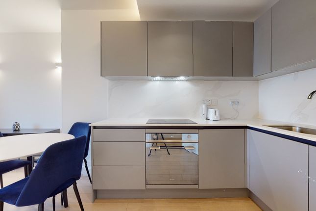 New Horizons Court, Brentford photo 2