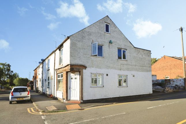 3-bed flat on 11, George Street, Worcestershire, £100,000