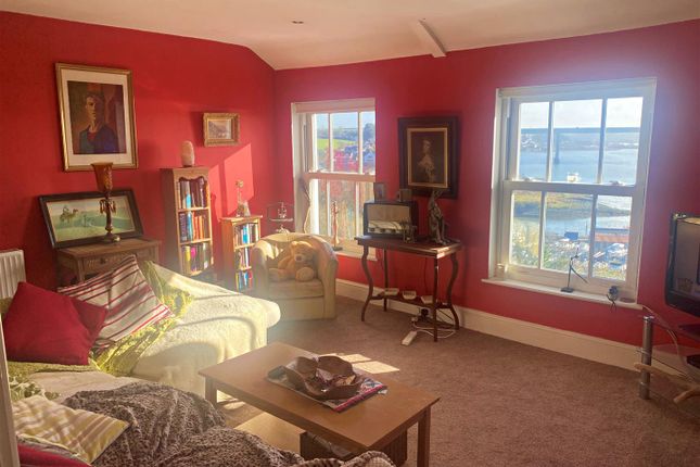 38, Cambrian Road, Milford Haven photo 4