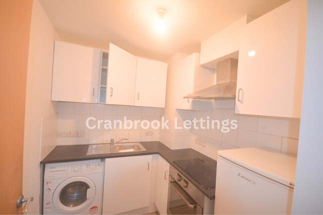 Flat 24, City Gate House, Ilford photo 2