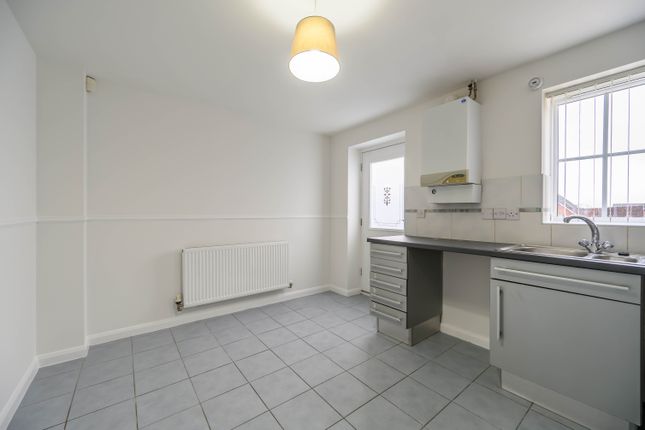 8, Avocet Close, Heanor photo 3