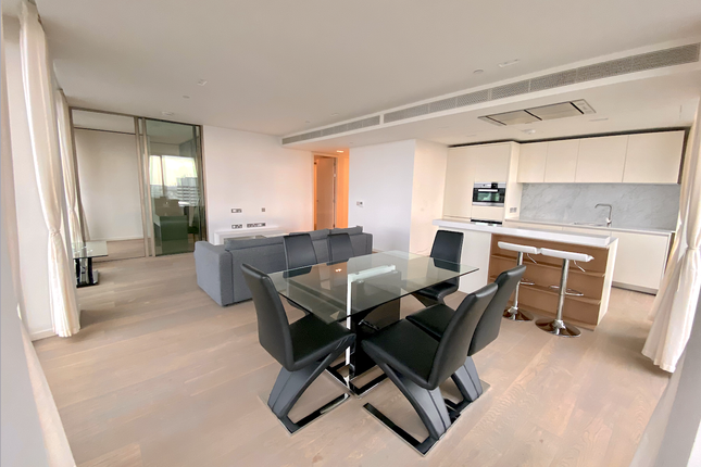 Flat for sale in Southbank Tower, 55 Upper Ground, London