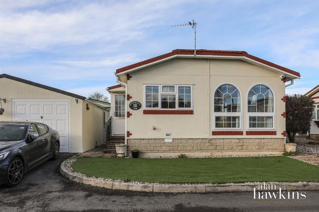 2-bed caravan on 109, Lillybrook Estate, Lyneham, £140,000