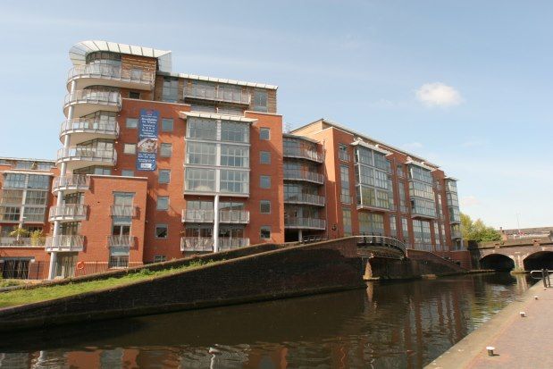 Flat to rent in King Edwards Wharf, Birmingham