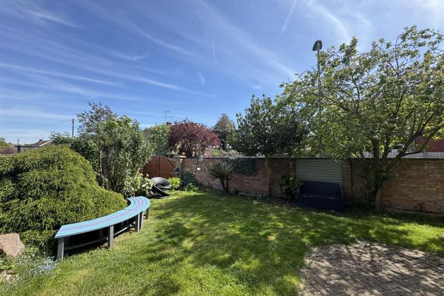 48, Lutterworth Road, Leicester photo 2