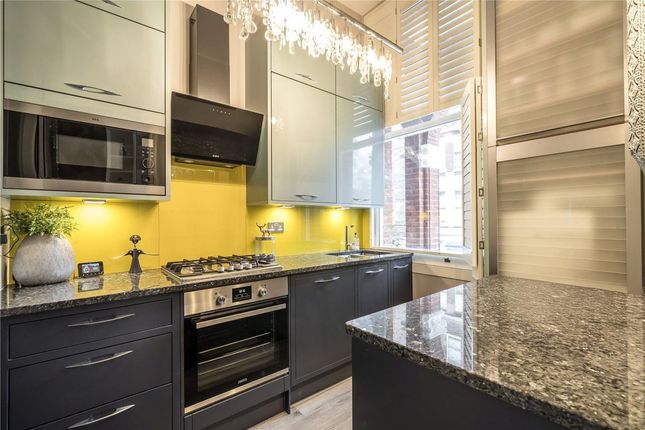 Flat C, 25, Nevern Square, London photo 3