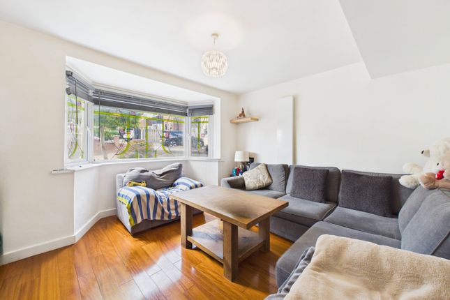 26, Burbage Grove, Sheffield photo 4