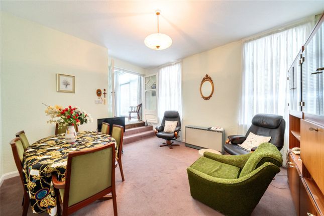 11, Wellfield Avenue, London photo 4