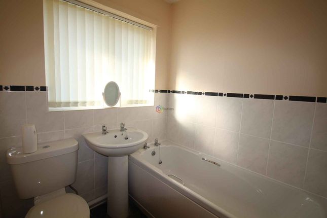 11 Foxcroft Drive, Sheffield photo 4