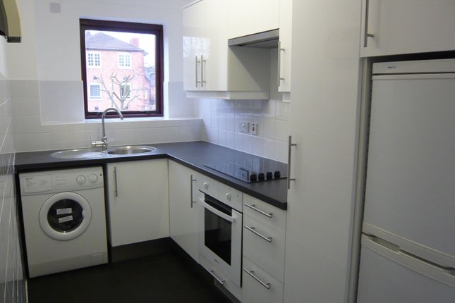 Thumbnail Flat to rent in Portland Road, Leicester