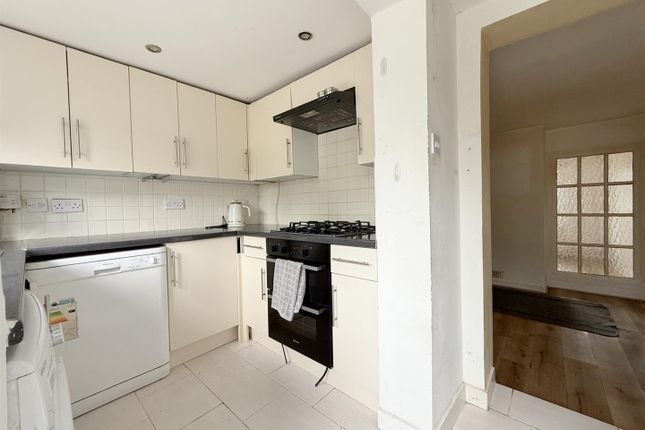 166, Main Road, Dartford photo 2