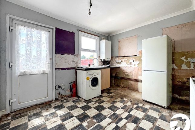 23, Keycol Hill, Sittingbourne photo 3