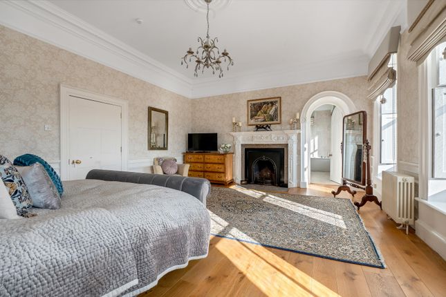 Principal Bed