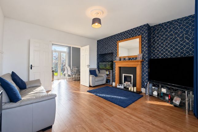 102 Port Causeway, Wirral photo 2
