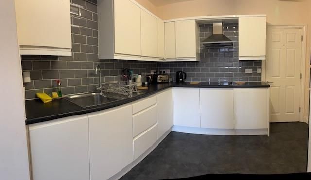Room 4, 29 Baums Lane, Mansfield photo 3