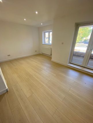 Thornhill Road, Cenral Croydon photo 4