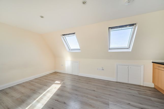 Flat 3, 34A, Shenley Road, Borehamwood photo 4