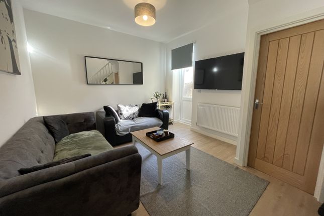 4-bed terraced on 104, Harriet Street(*), Cardiff, £2,500/mo