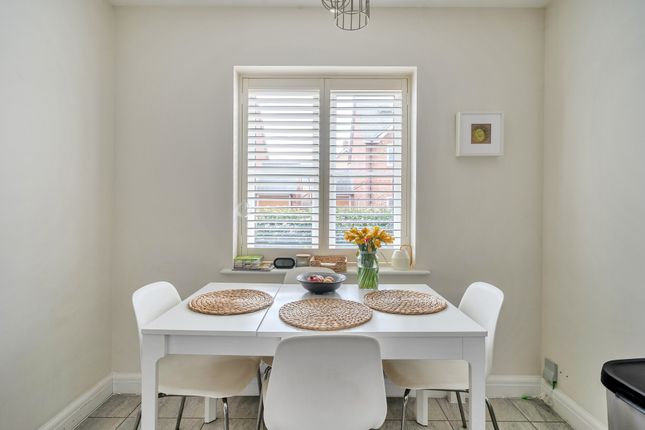 6, Gardenia Drive, Farnham photo 4