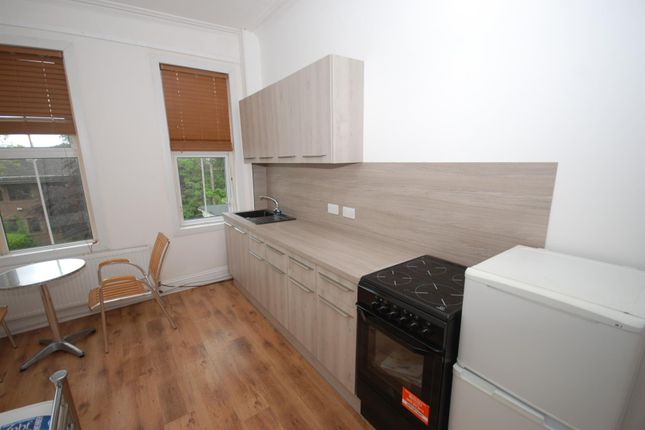 8, Milverton Hill, Leamington Spa photo 4