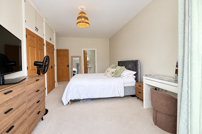 11, Kingsfield Road, Biggleswade photo 2