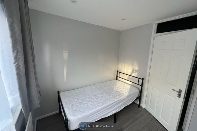 Pomfret Avenue, Luton photo 3