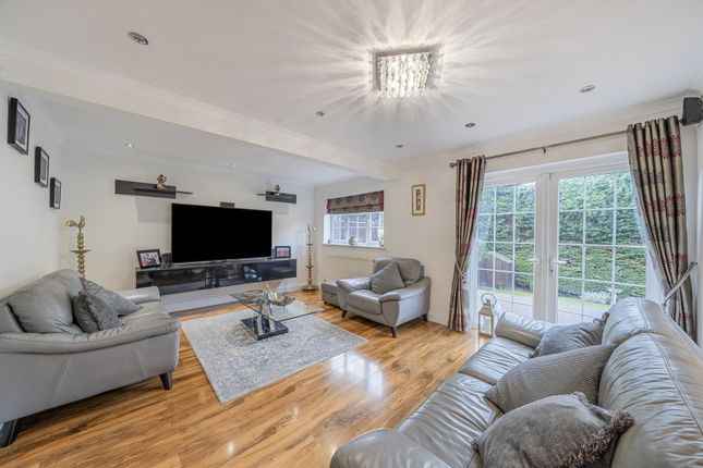 19, Leavesden Road, Stanmore photo 2