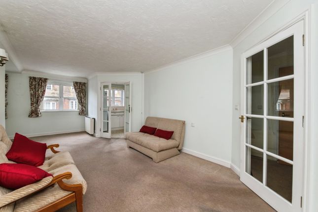 Flat 24, Orcombe Court,, Littleham Road, Devon photo 4