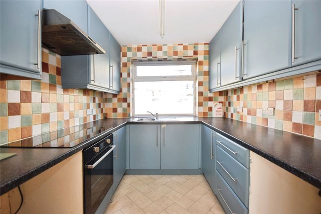 2, Llewelyn Walk, Gwynedd photo 2